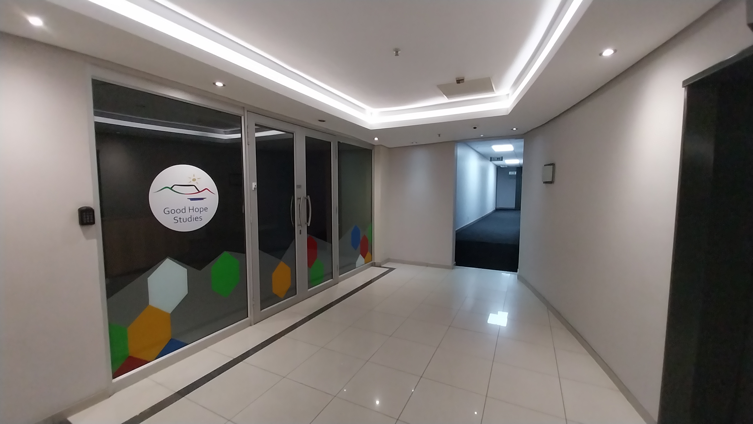 648 m² Office to Rent 5 St Georges Mall