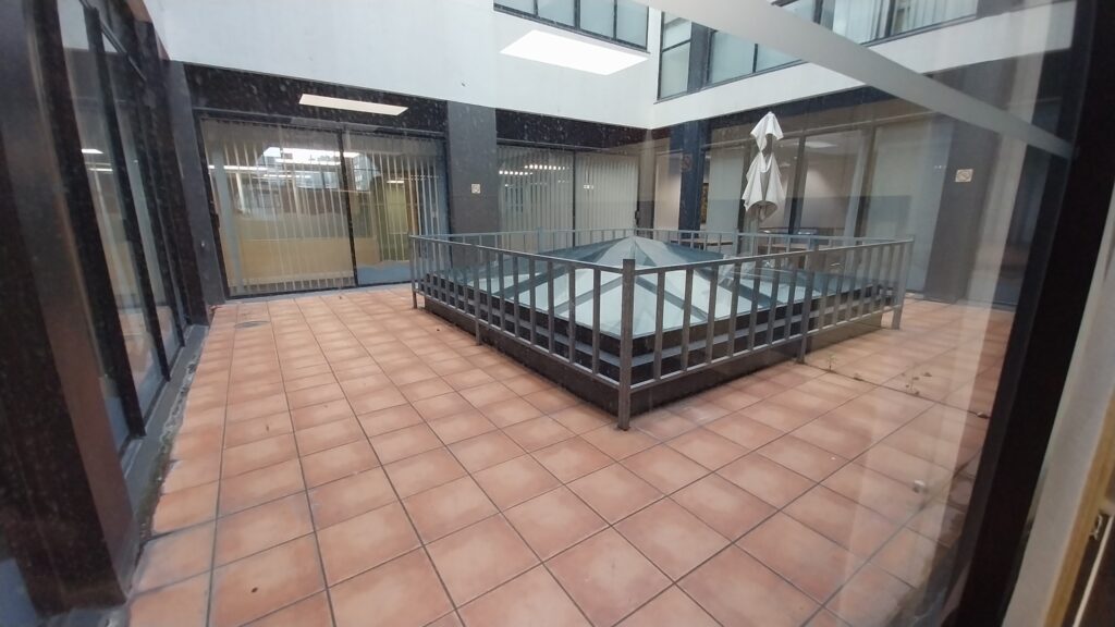 Office to Rent 5 St Georges Mall