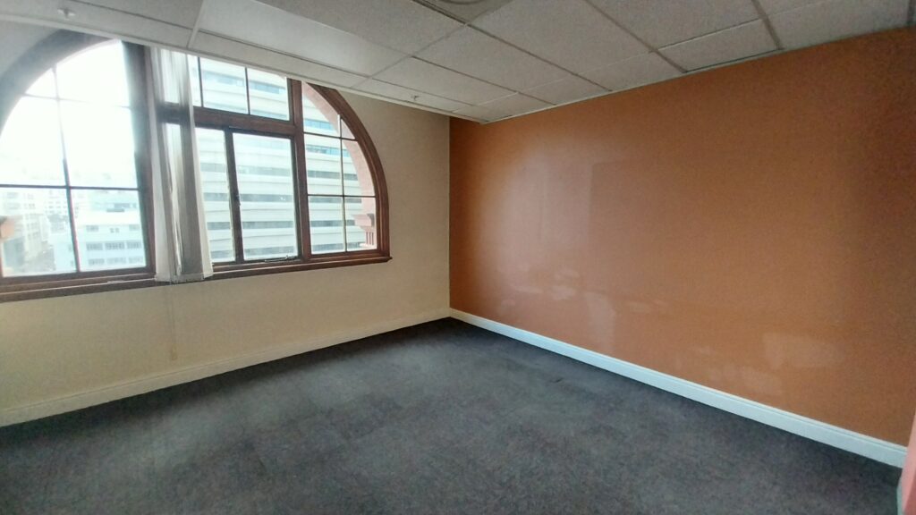 Office to Rent 5 St Georges Mall