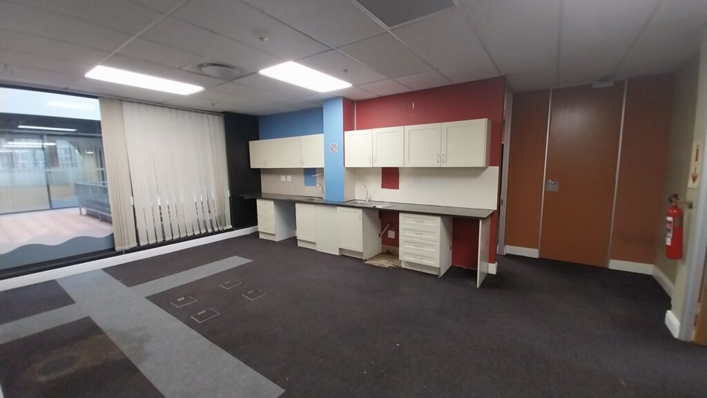 Office to Rent 5 St Georges Mall
