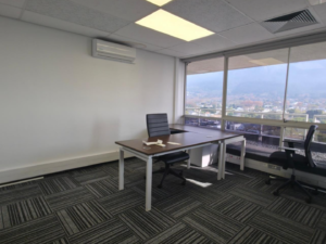 236 m² Office to Rent Sunclare Building
