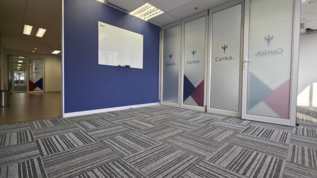 Office to Rent Sunclare Building