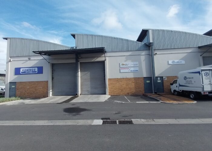 367 m² Warehouse to Rent Airport Industria