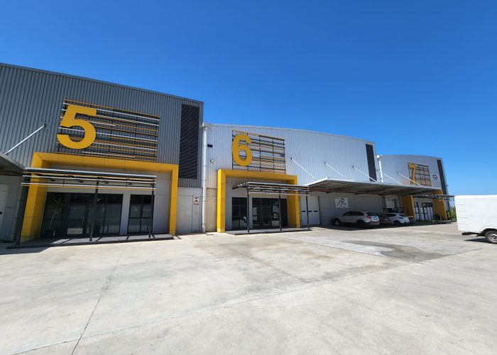 3,213 m² Warehouse to Rent Golf Air Park 2