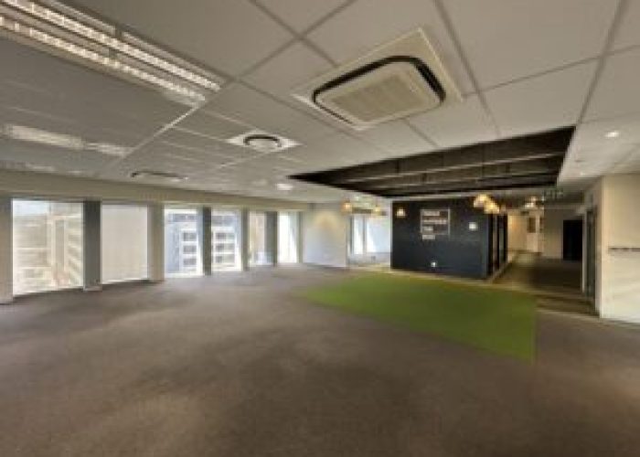 Office Space to Foreshore