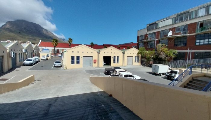 Warehouse to Let Observatory - St Michaels Park